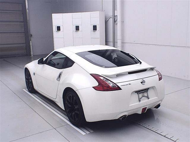 NISSAN FAIRLADYZ 2016