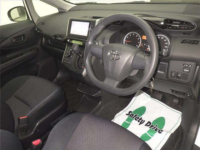 TOYOTA WISH 2014