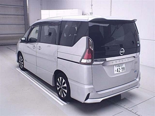 NISSAN SERENA 2017