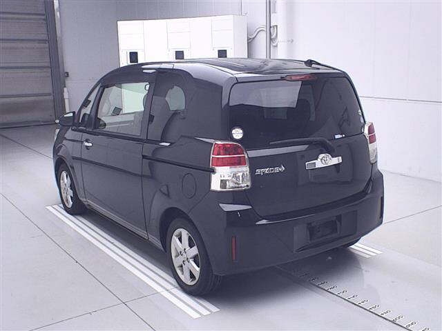TOYOTA SPADE 2012