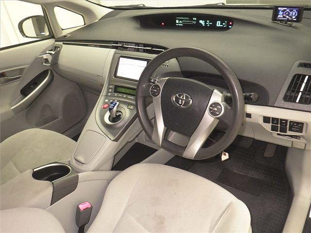TOYOTA PRIUS 2013