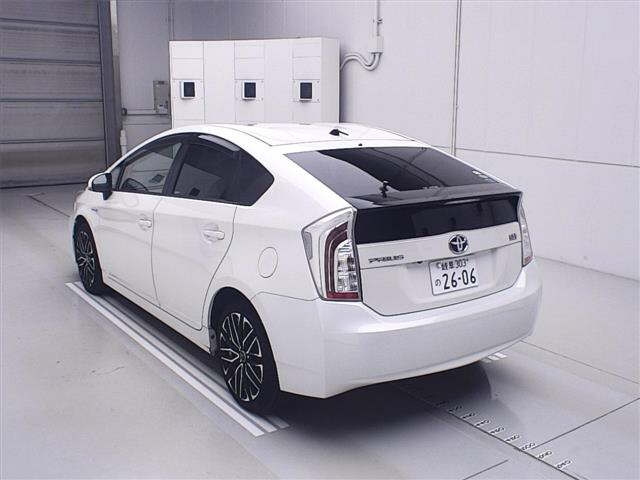 TOYOTA PRIUS 2013
