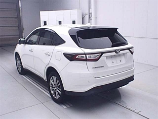TOYOTA HARRIER 2019