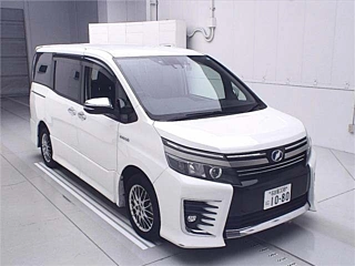 TOYOTA VOXY 2016