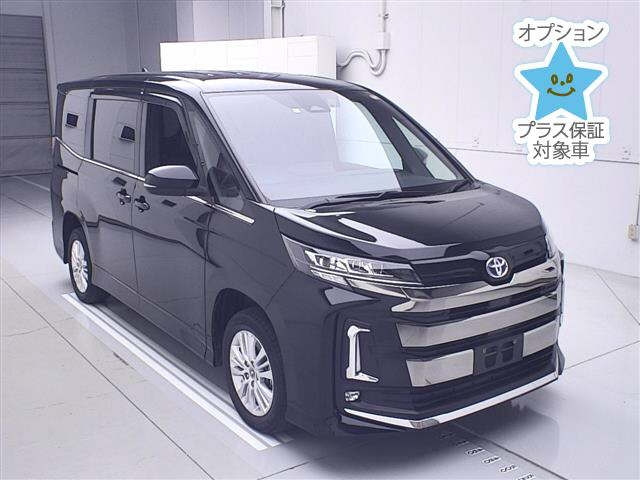 TOYOTA NOAH 2023