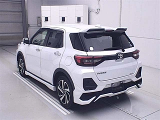 TOYOTA RAIZE 2020