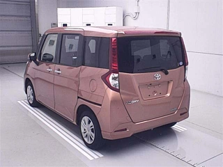 TOYOTA ROOMY 2021