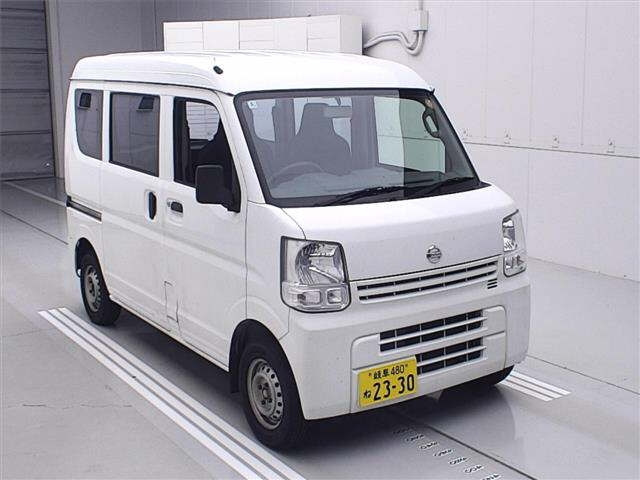 NISSAN CLIPPER VAN 2017