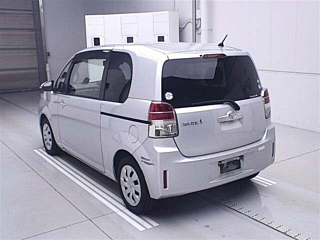 TOYOTA SPADE 2014