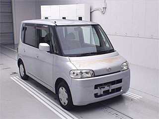 DAIHATSU TANTO 2004
