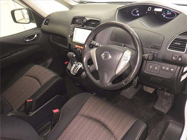 NISSAN SERENA 2014