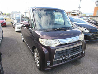 DAIHATSU TANTO 2011