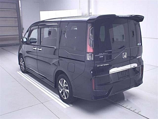 HONDA STEP WAGON 2016