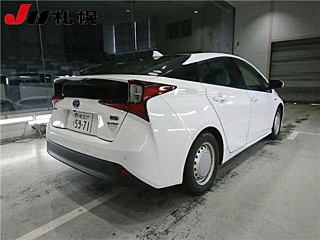 TOYOTA PRIUS 2019