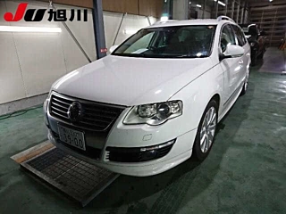 VOLKSWAGEN PASSAT VARIANT 2010