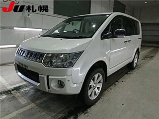 MITSUBISHI DELICA D5 2010