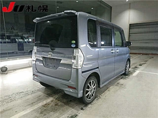 DAIHATSU TANTO 2015