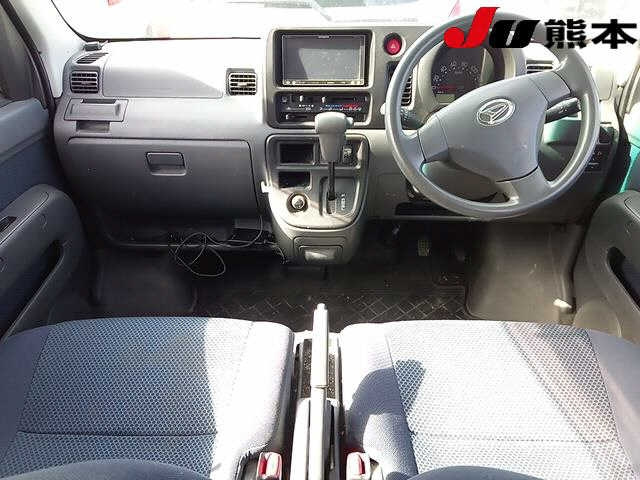 DAIHATSU HIJET VAN 2013