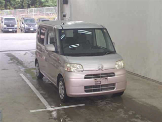 DAIHATSU TANTO 2013