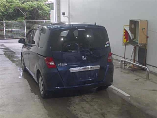 HONDA FREED 2010