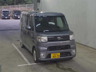 TOYOTA PIXIS MEGA 2016