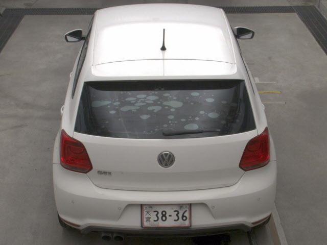 VOLKSWAGEN POLO 2011