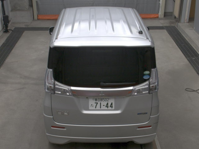 MITSUBISHI DELICA D2 2017