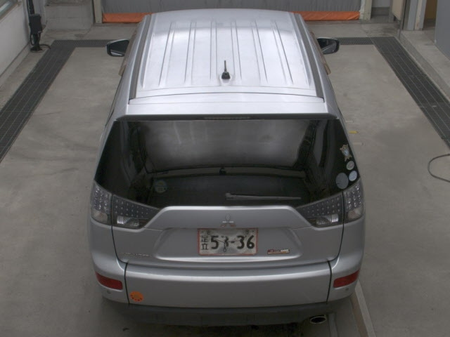 MITSUBISHI OUTLANDER 2008
