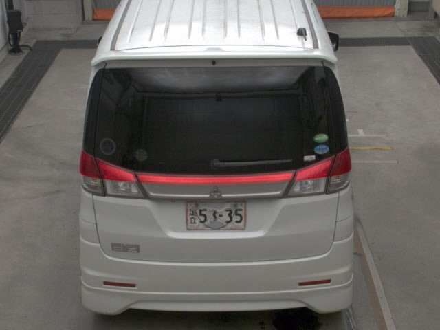 MITSUBISHI DELICA D2 2013