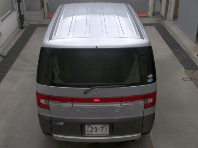 MITSUBISHI DELICA D5 2008