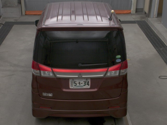 MITSUBISHI DELICA D2 2012