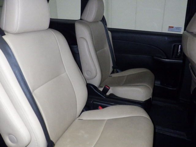 TOYOTA ESTIMA HYBRID 2015