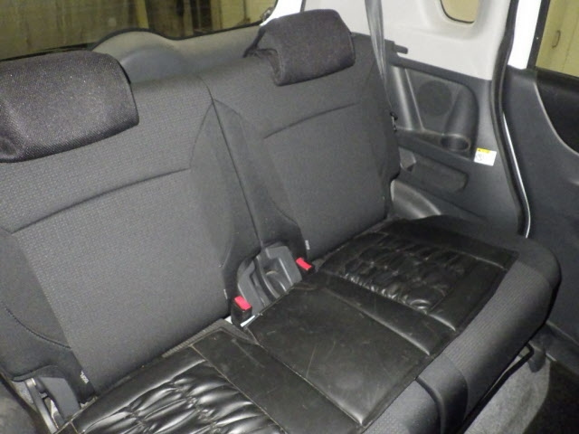 MITSUBISHI DELICA D2 2014