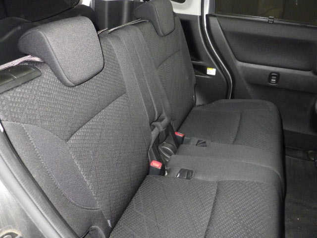 MITSUBISHI DELICA D2 2019