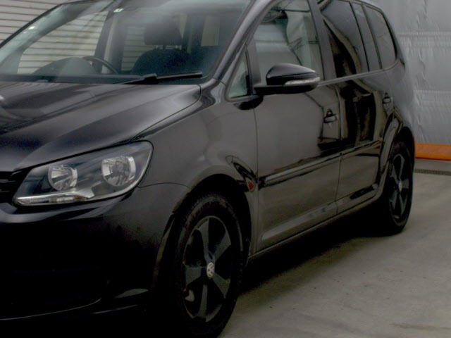 VOLKSWAGEN GOLF TOURAN 2011
