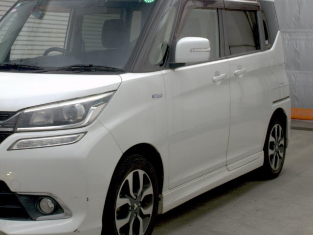 MITSUBISHI DELICA D2 2017