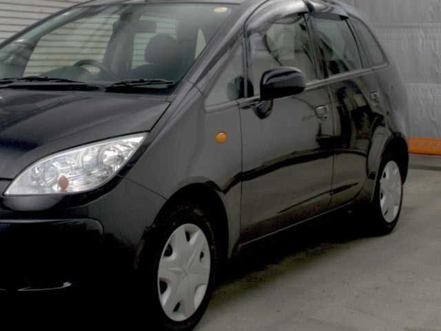 MITSUBISHI COLT PLUS 2011
