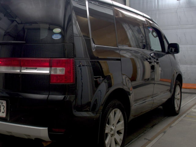 MITSUBISHI DELICA D5 2011