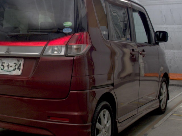 MITSUBISHI DELICA D2 2012