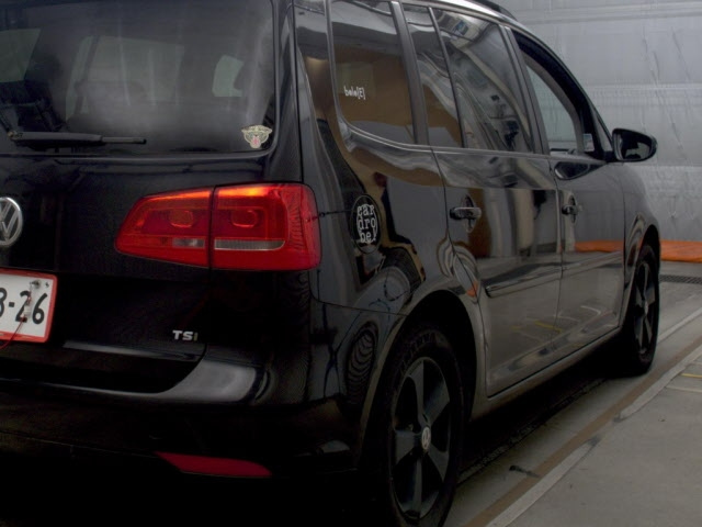 VOLKSWAGEN GOLF TOURAN 2011