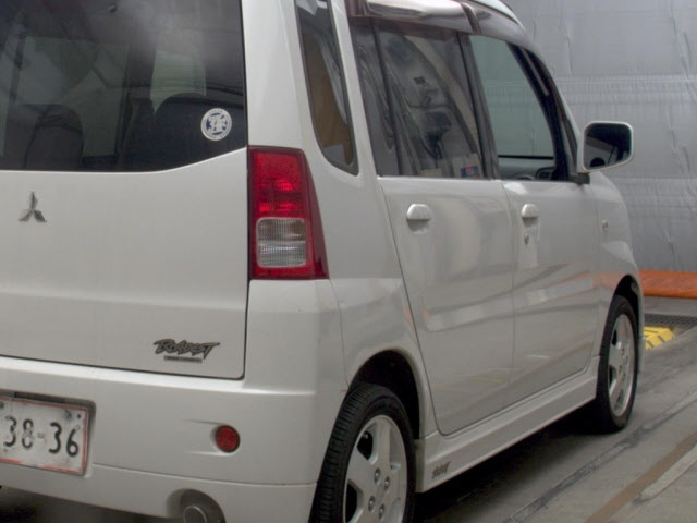 MITSUBISHI TOPPO 2008