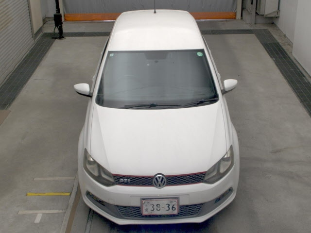VOLKSWAGEN POLO 2011