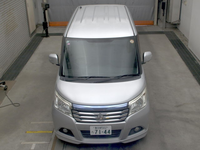 MITSUBISHI DELICA D2 2017