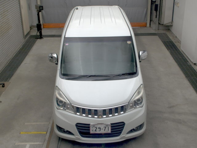 MITSUBISHI DELICA D2 2014