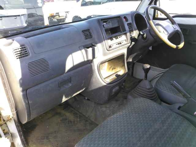 DAIHATSU HIJET TRUCK 2011