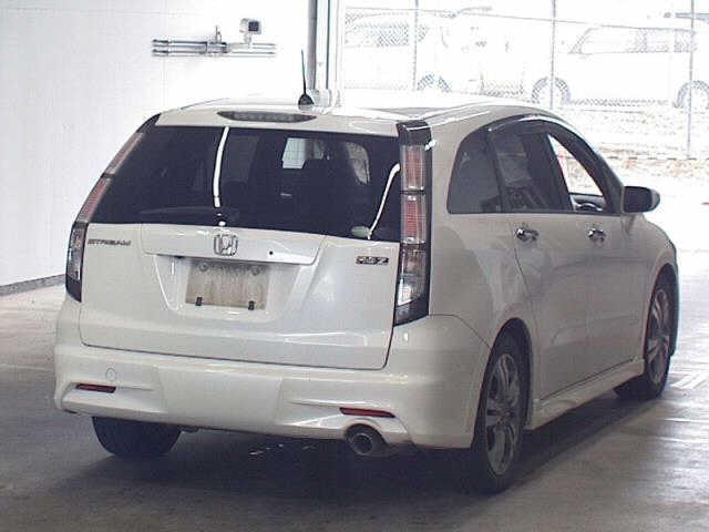 HONDA STREAM 2009