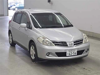 NISSAN TIIDA 2009