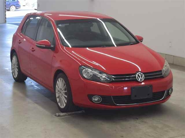 VOLKSWAGEN GOLF 2010