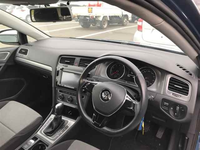 VOLKSWAGEN GOLF 2015