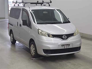 NISSAN NV200 2011